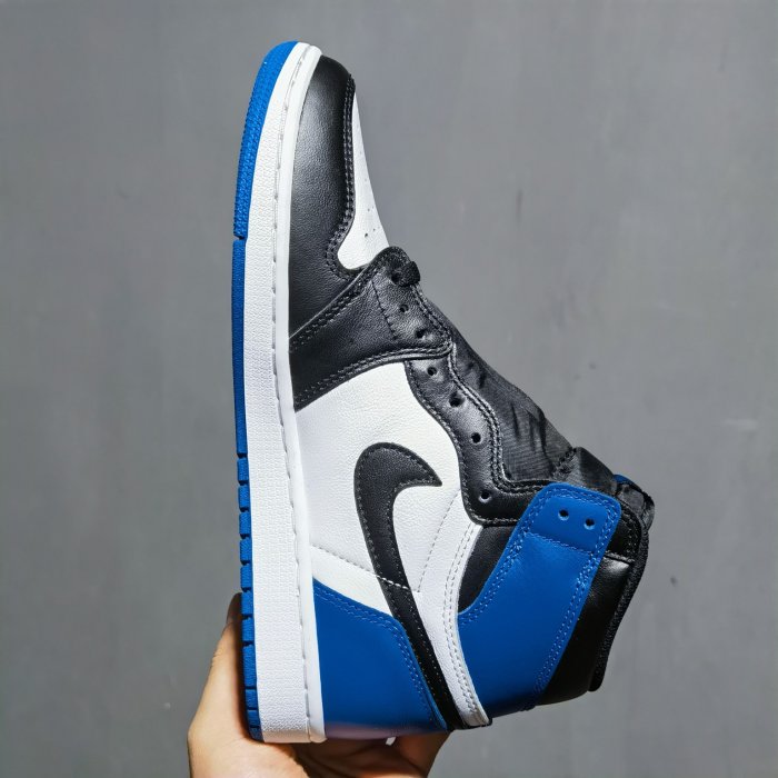 Кроссовки Fragment Design x Jordan Air Jordan 1 Retro High фото 7