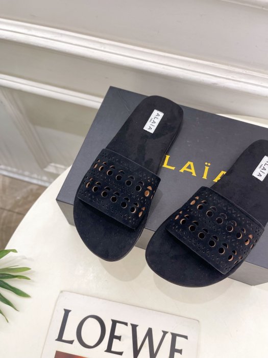 Шлепанцы женские фото 6