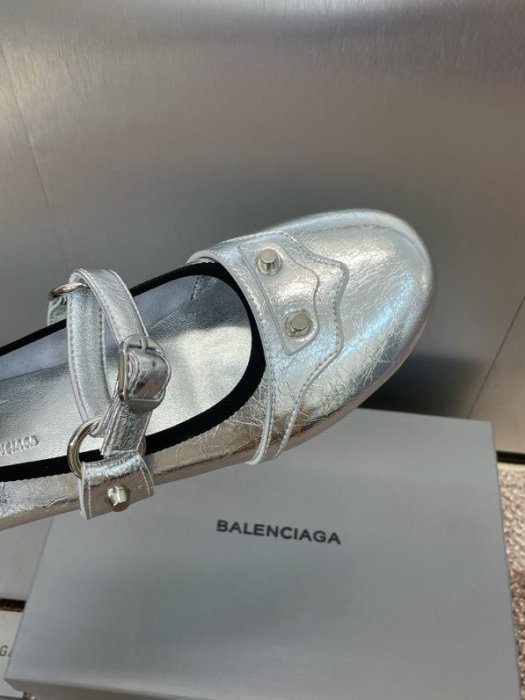 Босоножки фото 8