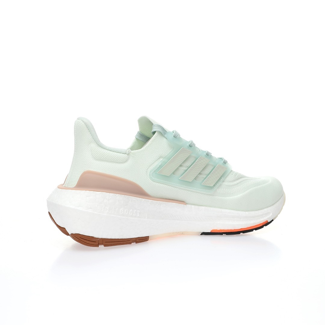 Кроссовки Ultraboost Light Mint/White HQ6338 фото 3