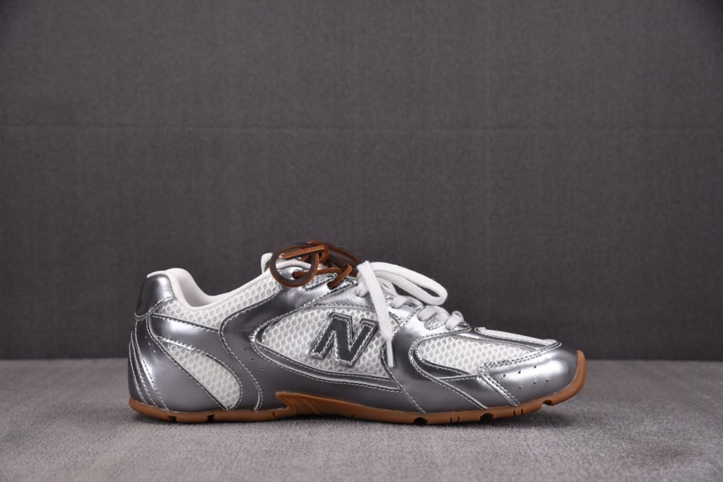 Кроссовки New Balance x MIU MIU NB530 фото 2