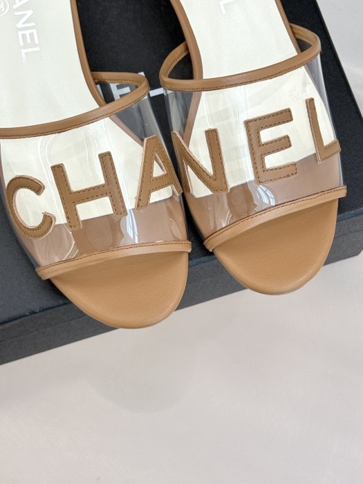 Босоножки фото 7