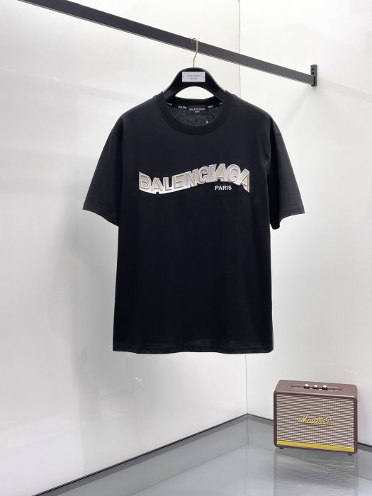 Футболка чоловіча