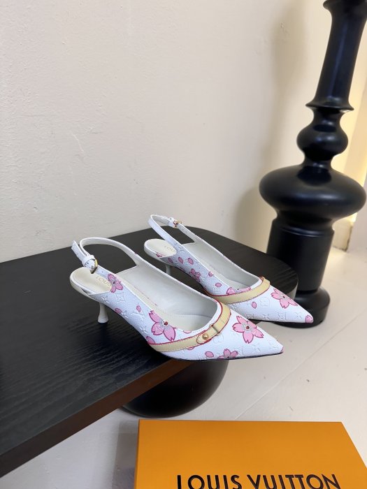 Босоножки фото 2