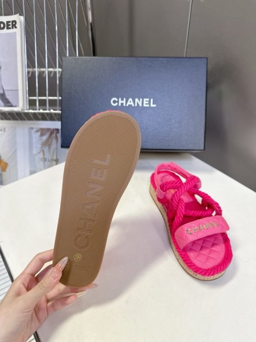 Сандалии женские фото 8