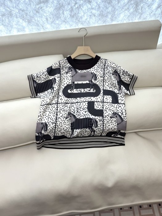 Футболка женская фото 3