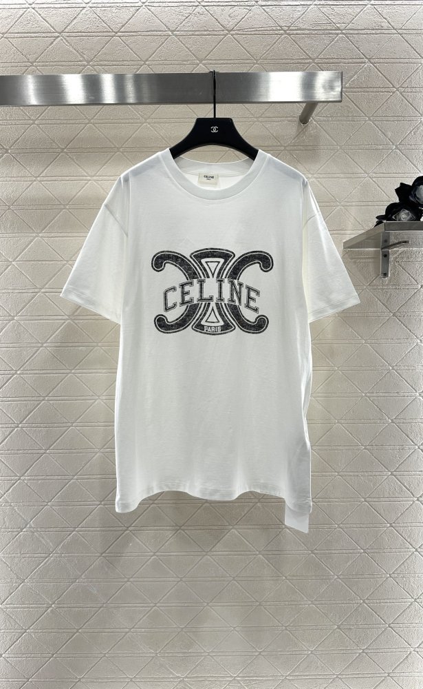 Футболка женская