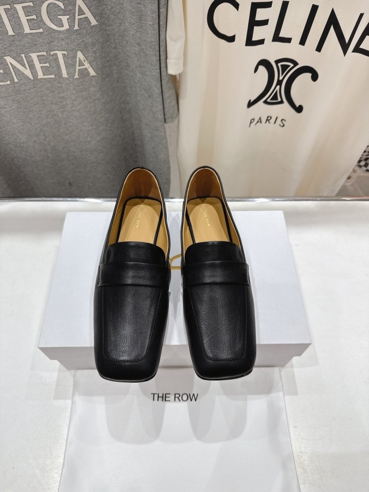 Туфли женские