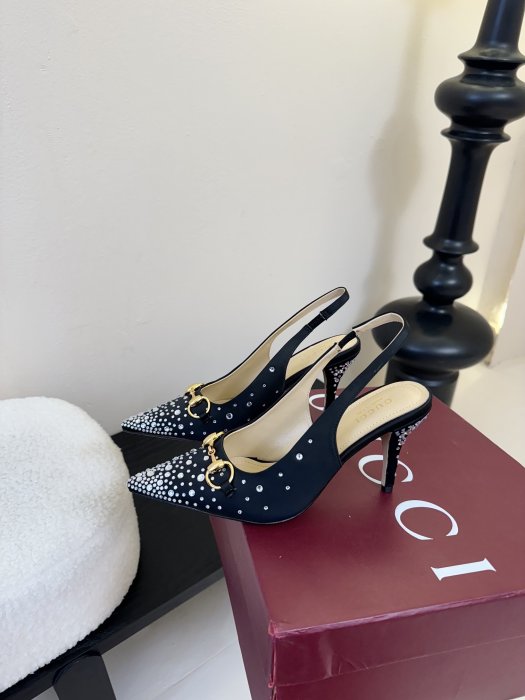 Босоножки фото 5