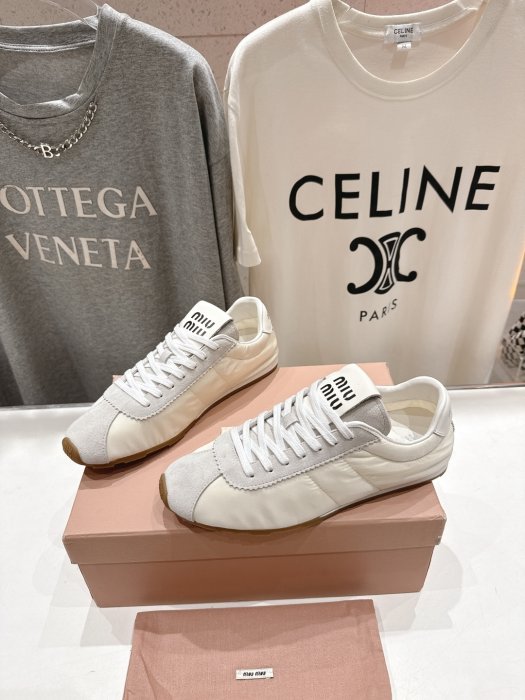 Кроссовки фото 3