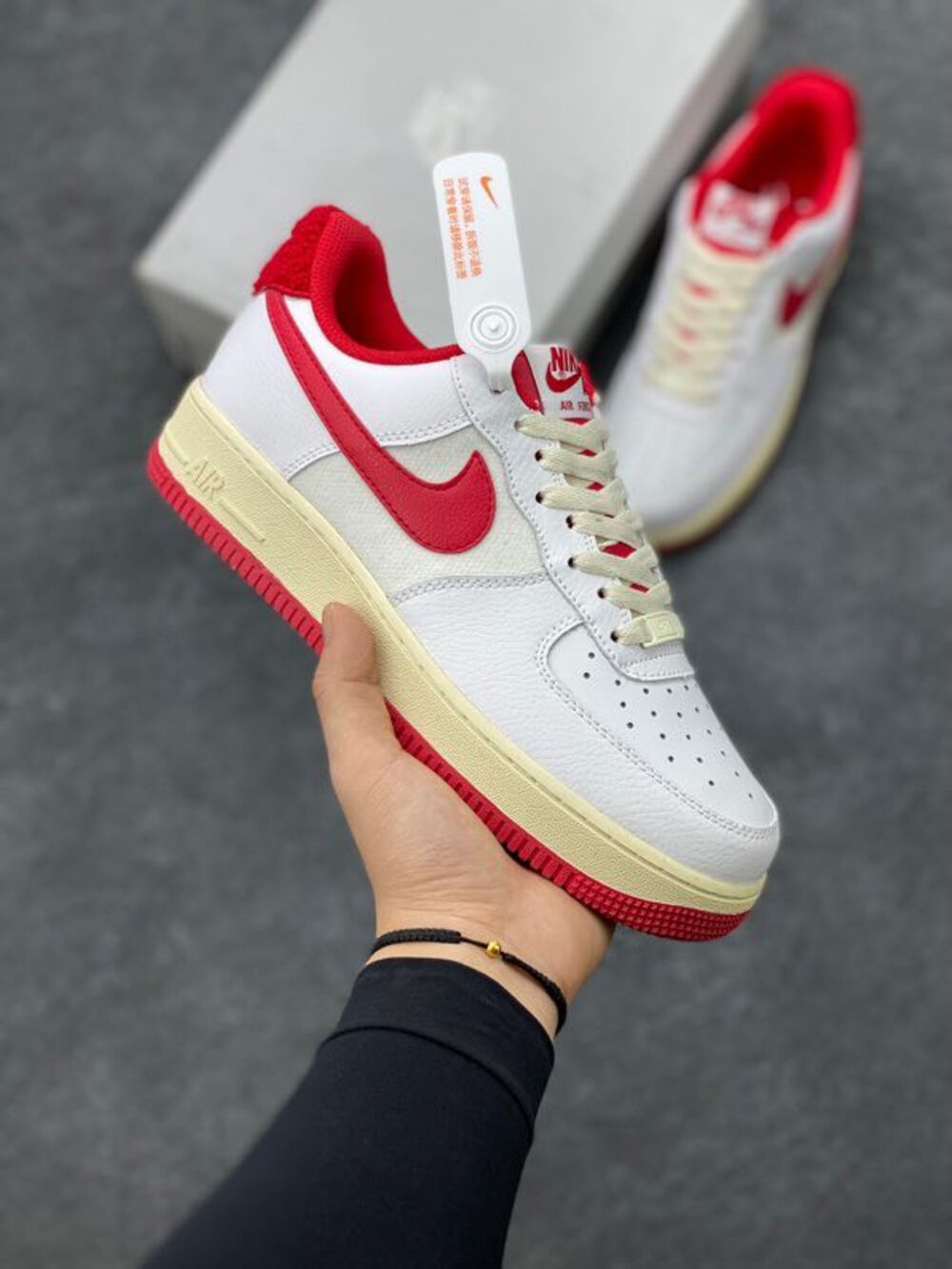 Кроссовки  Air Force 1 07 Low White Red DO5220-101