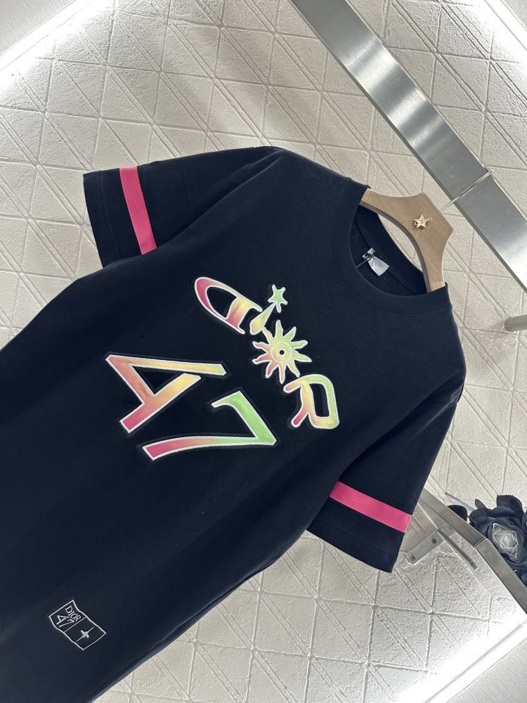 T-shirt women's фото 7