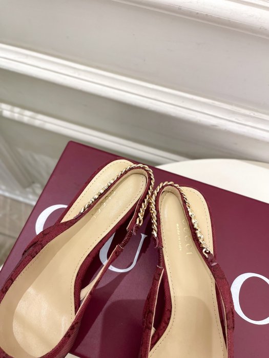 Босоножки фото 7