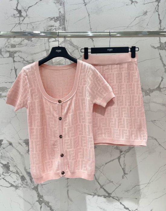 Футболка женская фото 2