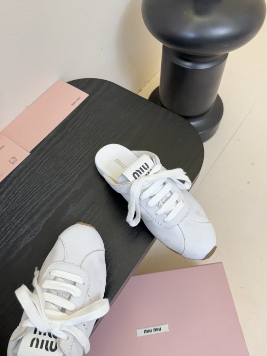 Кроссовки фото 4