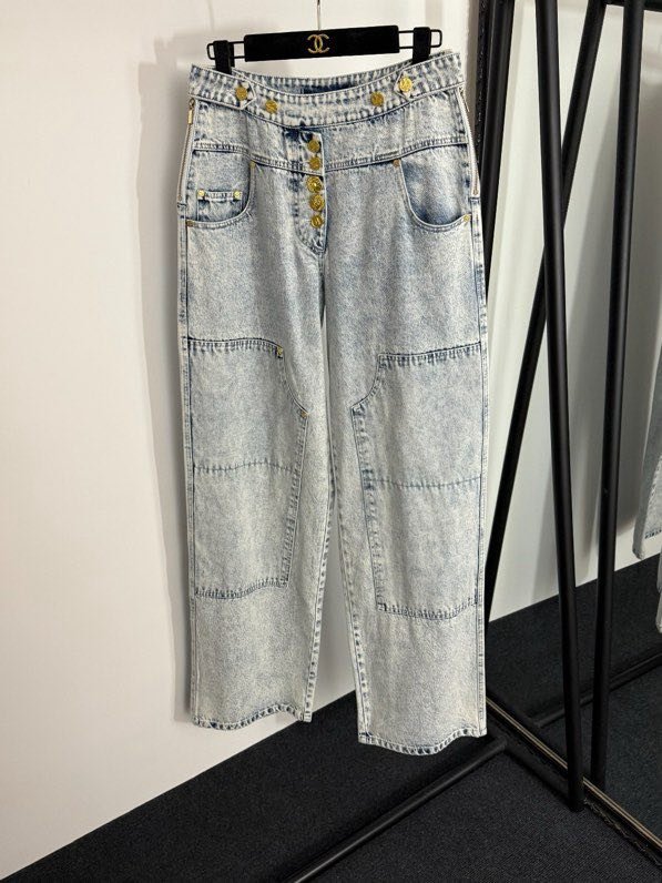 Джинси жіночі