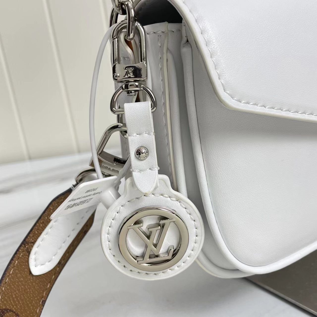 A bag Swing Fashion Leather 24 cm фото 4