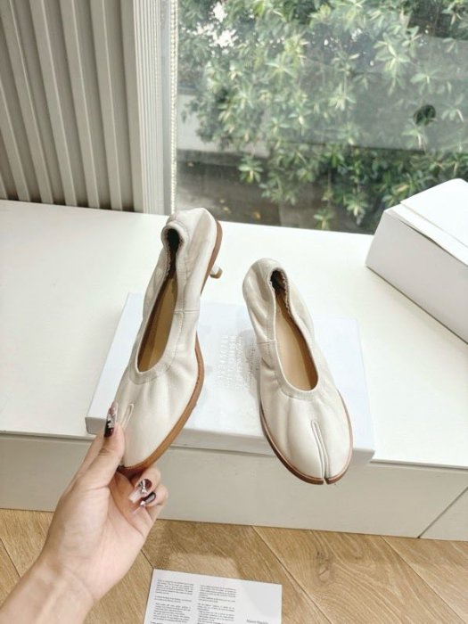 Туфли кожаные с раздвоенным носком фото 4