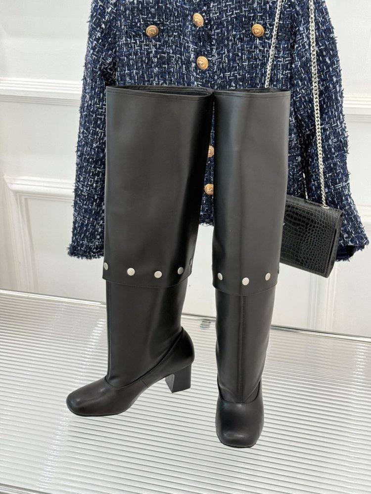 Чоботи жіночі фото 2