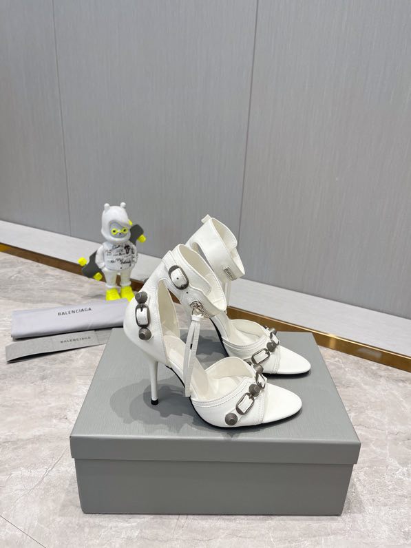 Sandals white on high heel (10.5 cm) фото 4