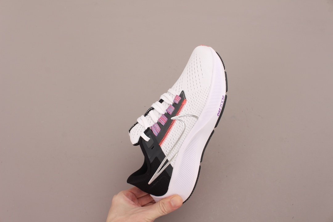 Кроссовки Nike Air Zoom Pegasus 38 White Black Flash Crimson CW7358-101 фото 6