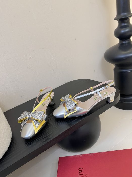 Босоножки фото 3