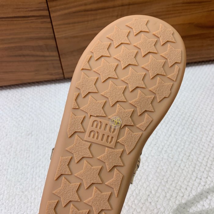 Сандалии женские фото 9