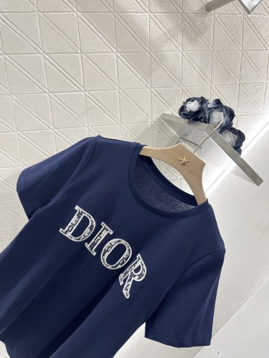 Футболка женская фото 3