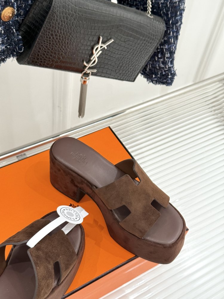 Босоножки фото 5