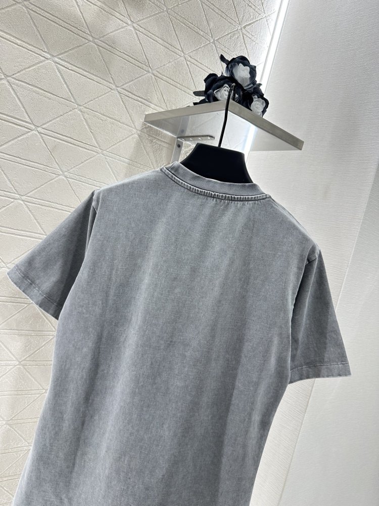 Футболка жіноча фото 4