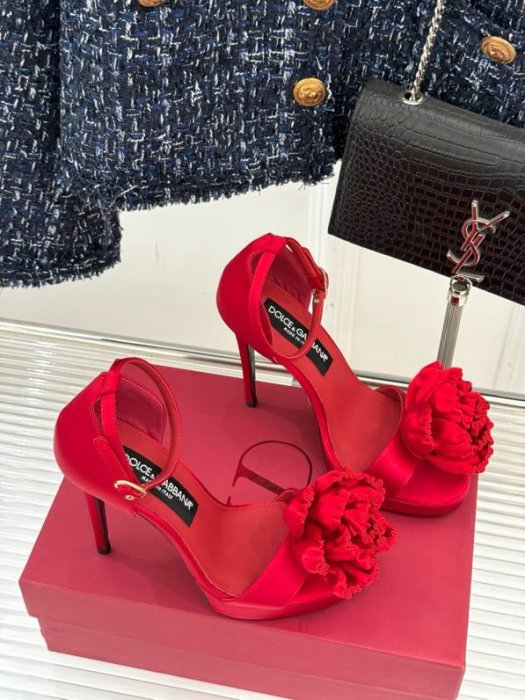 Босоноэки на високому підборах фото 5