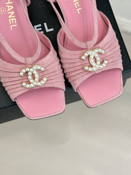 Босоножки фото 7