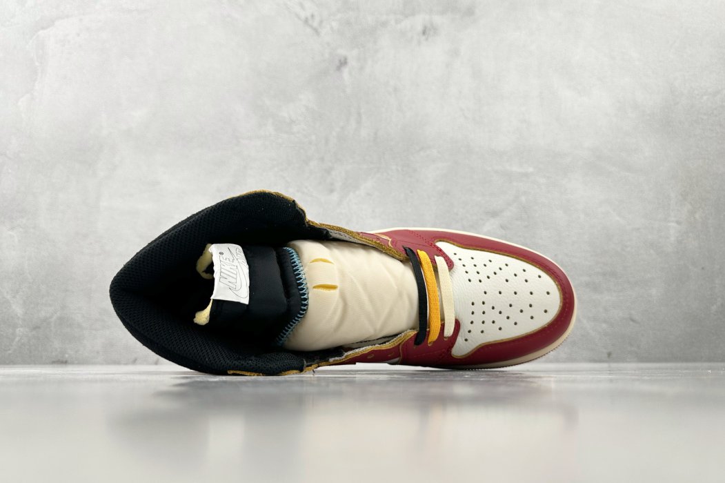 Кроссовки Union x Jordan Air Jordan 1 фото 3