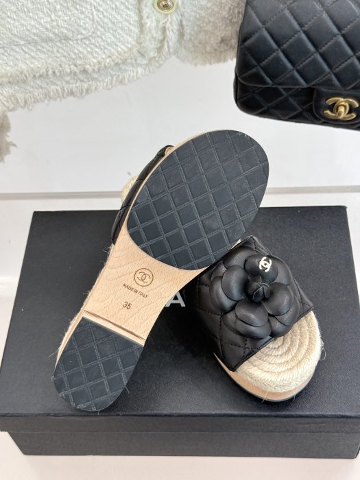 Босоножки фото 9