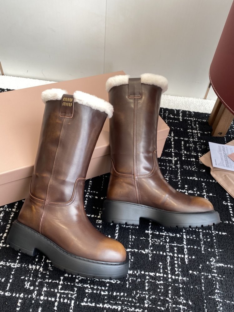 Сапоги женские фото 3