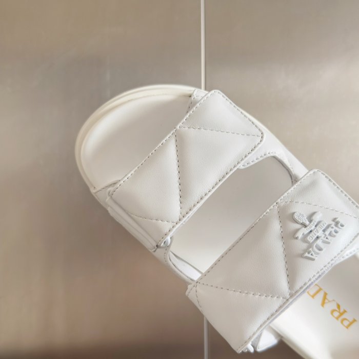 Шлепанцы фото 8