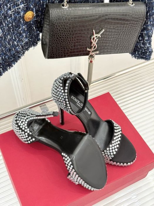 Босоноэки on high heel фото 9