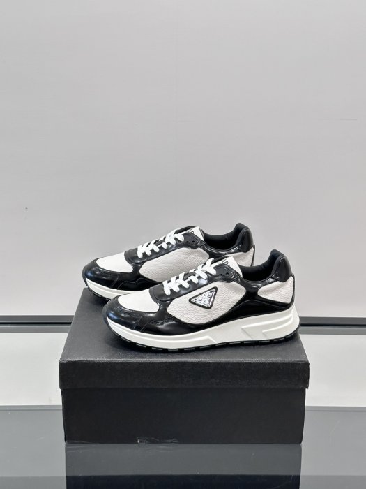 Кросівки чоловічі фото 3