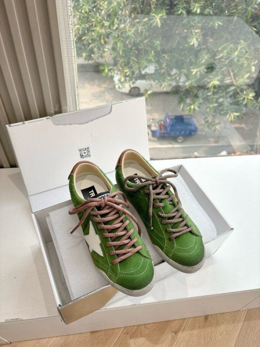 Кроссовки Golden Goose
