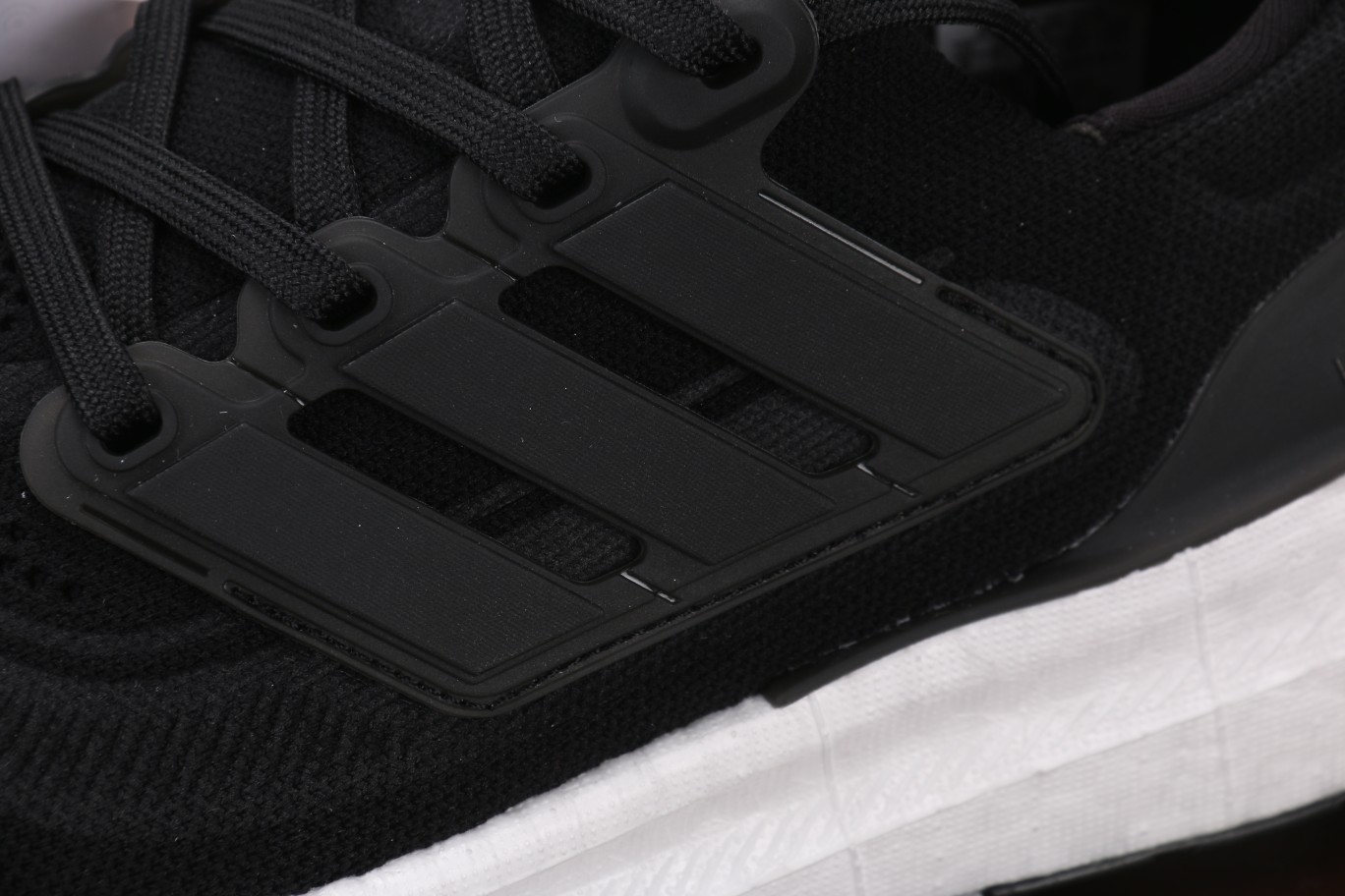 Кроссовки Ultra Boost Light Core Black White - GY9351 фото 7