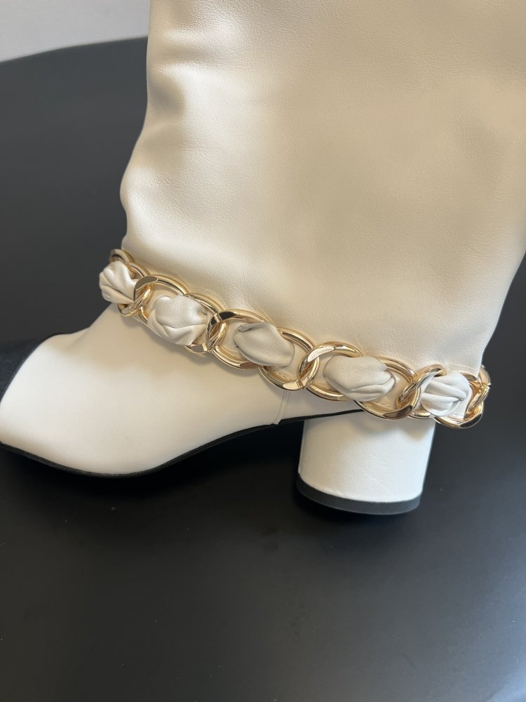 Сапоги женские фото 7