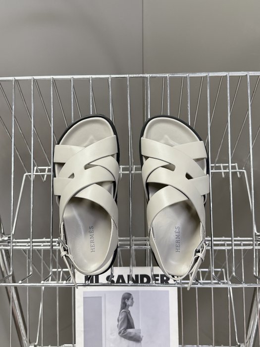 Сандалии женские фото 6