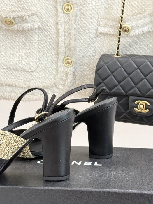 Босоножки фото 6