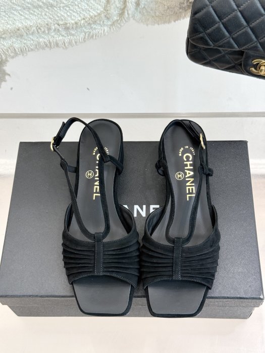 Босоножки фото 4