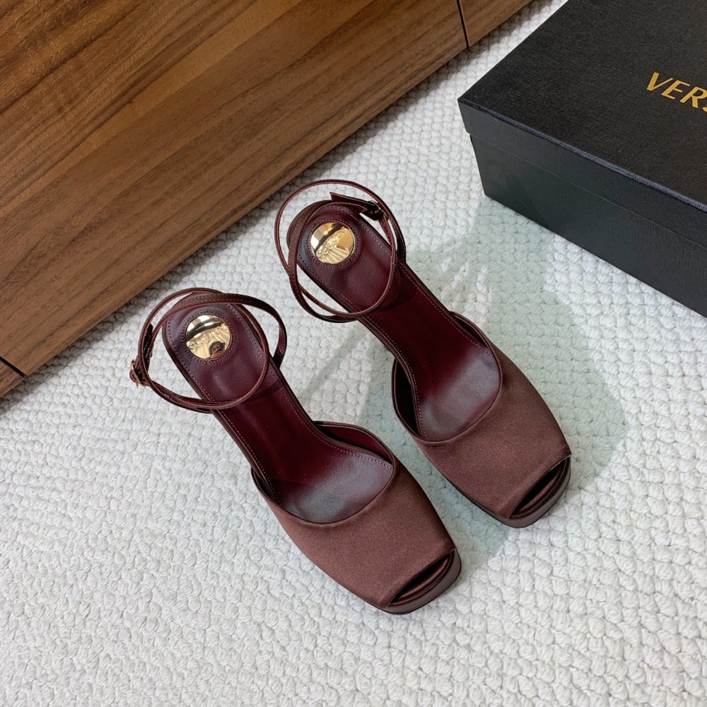 Босоніжки фото 2