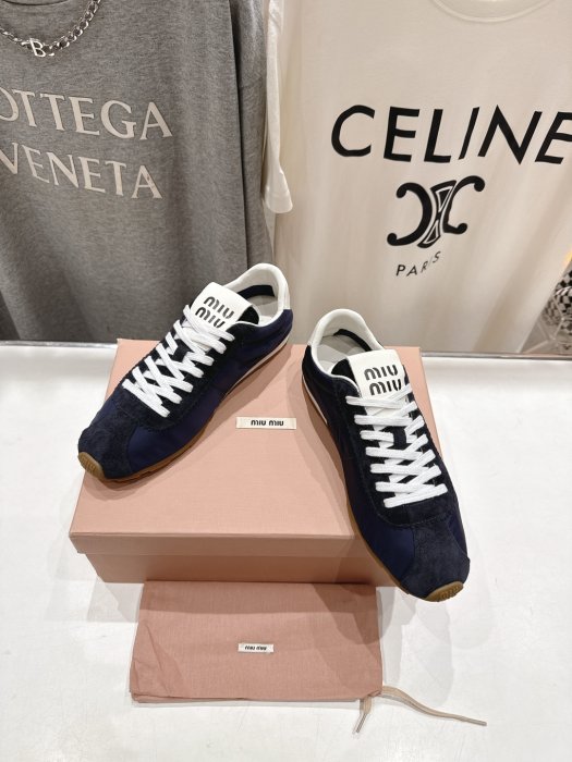 Кроссовки фото 2