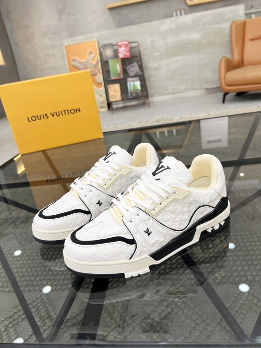 Sneakers men's