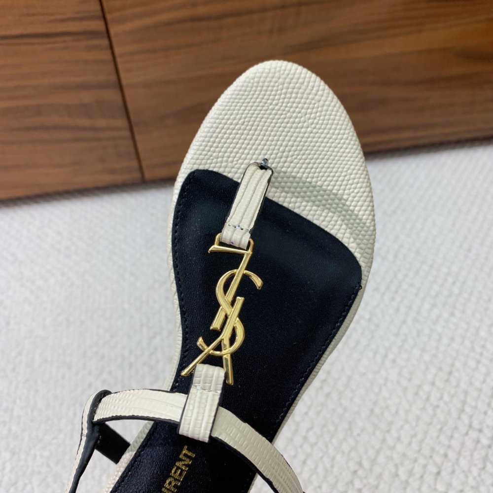 Сандалі жіночі фото 6