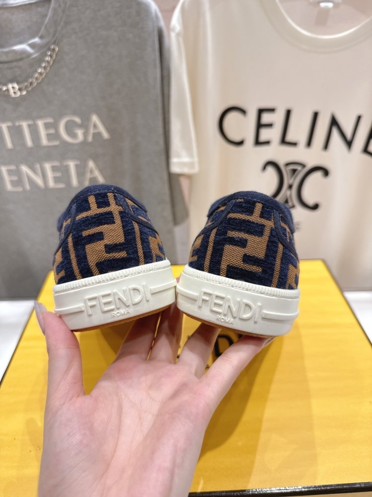 Кеди жіночі фото 8