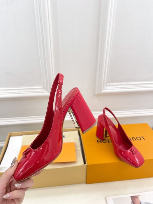 Босоножки фото 5